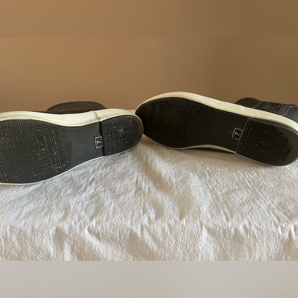 Rain boots - Size 7 -  Used good condition - Picture 3 of 7